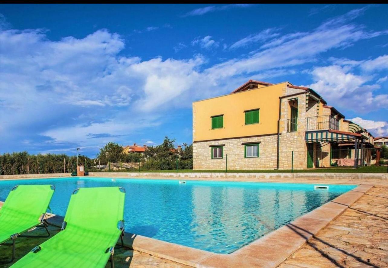 Apartment Aleks Tar-Vabriga Zewnętrze zdjęcie